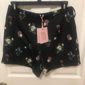 Ted Baker Shorts size 1 (US size 4)
